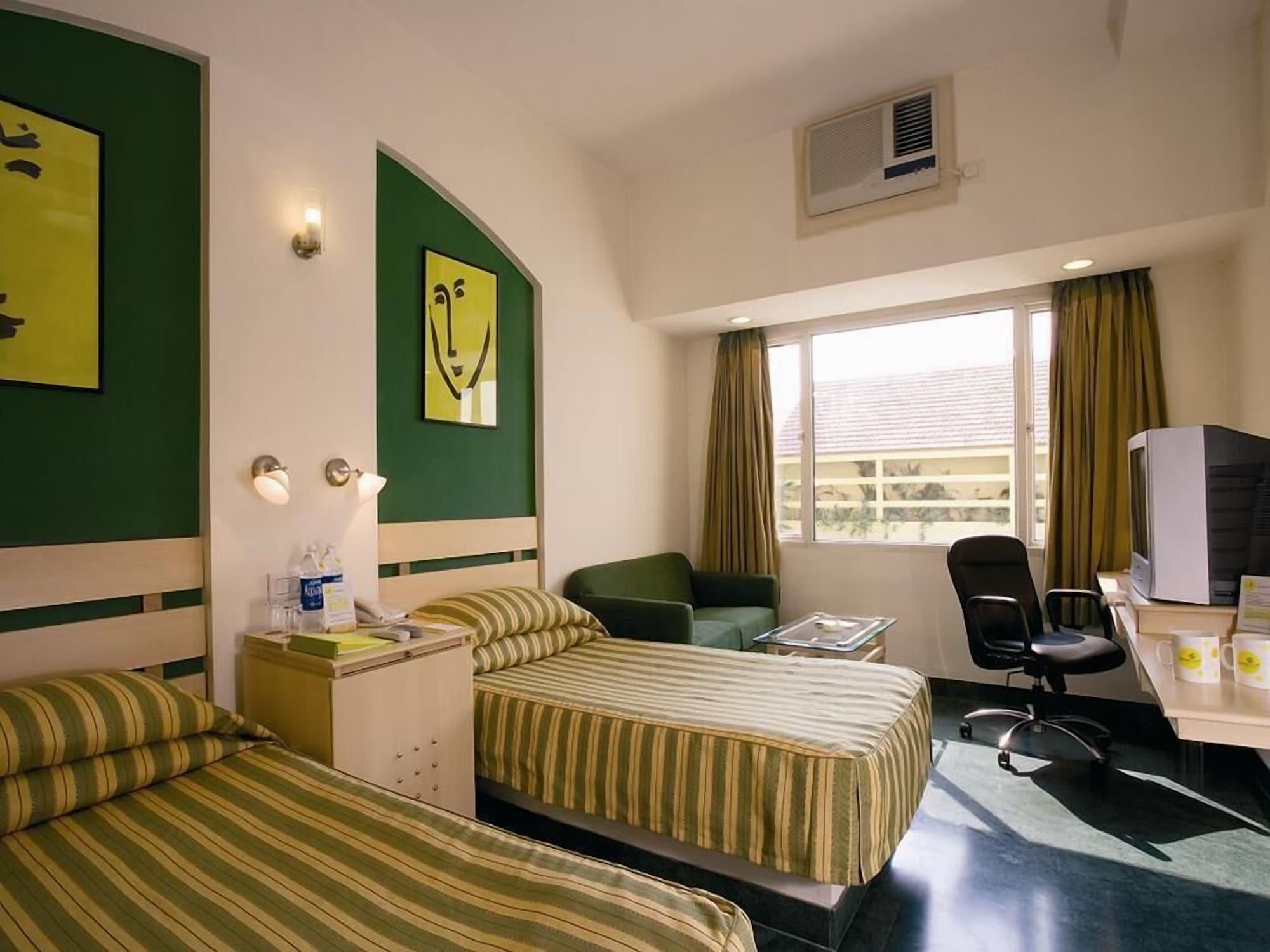 Lemon Tree Hotel, Udyog Vihar, Gurugram Gurgaon Extérieur photo