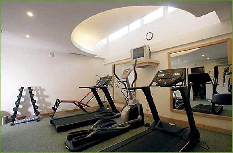 Lemon Tree Hotel, Udyog Vihar, Gurugram Gurgaon Extérieur photo