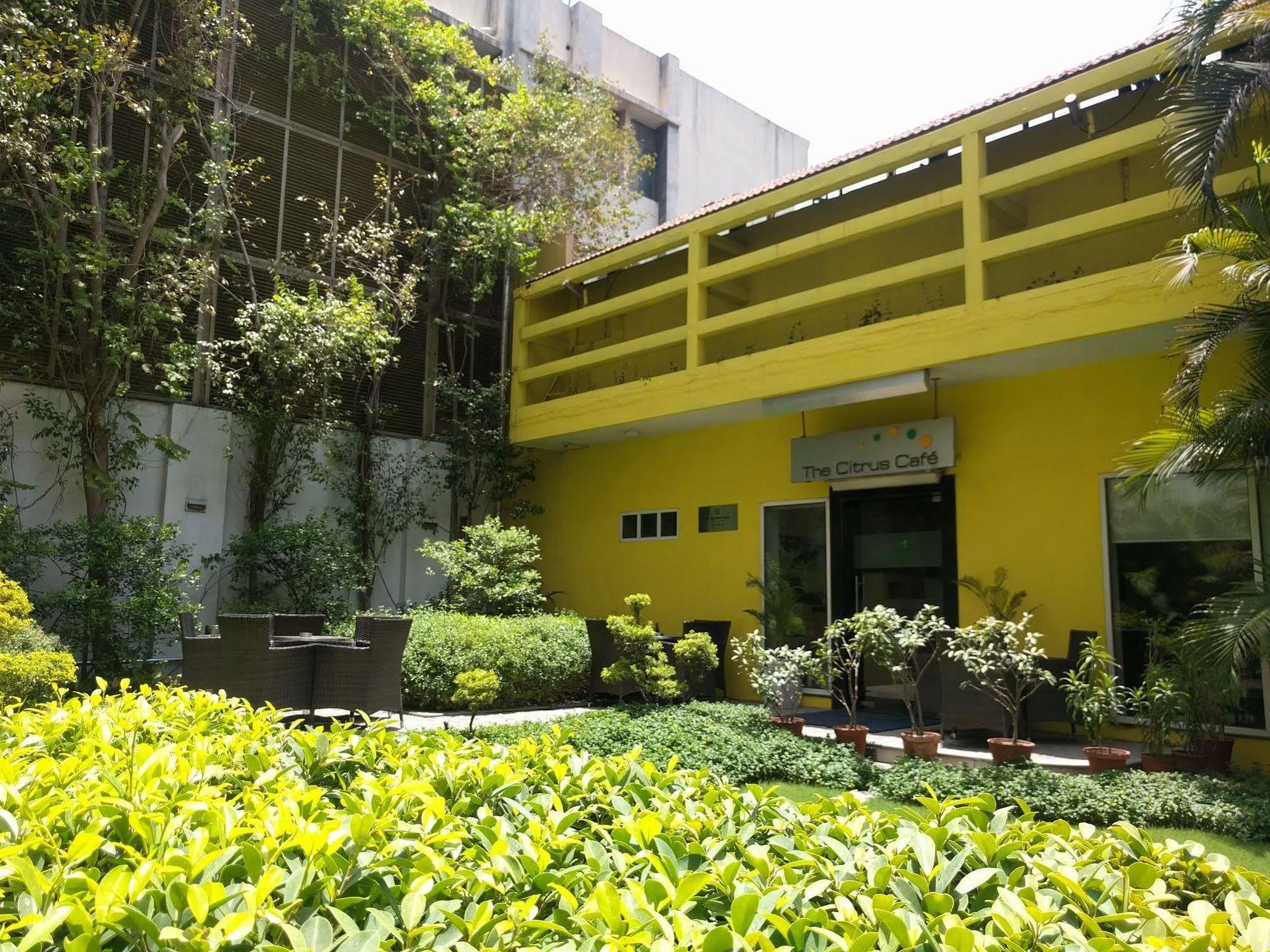 Lemon Tree Hotel, Udyog Vihar, Gurugram Gurgaon Extérieur photo