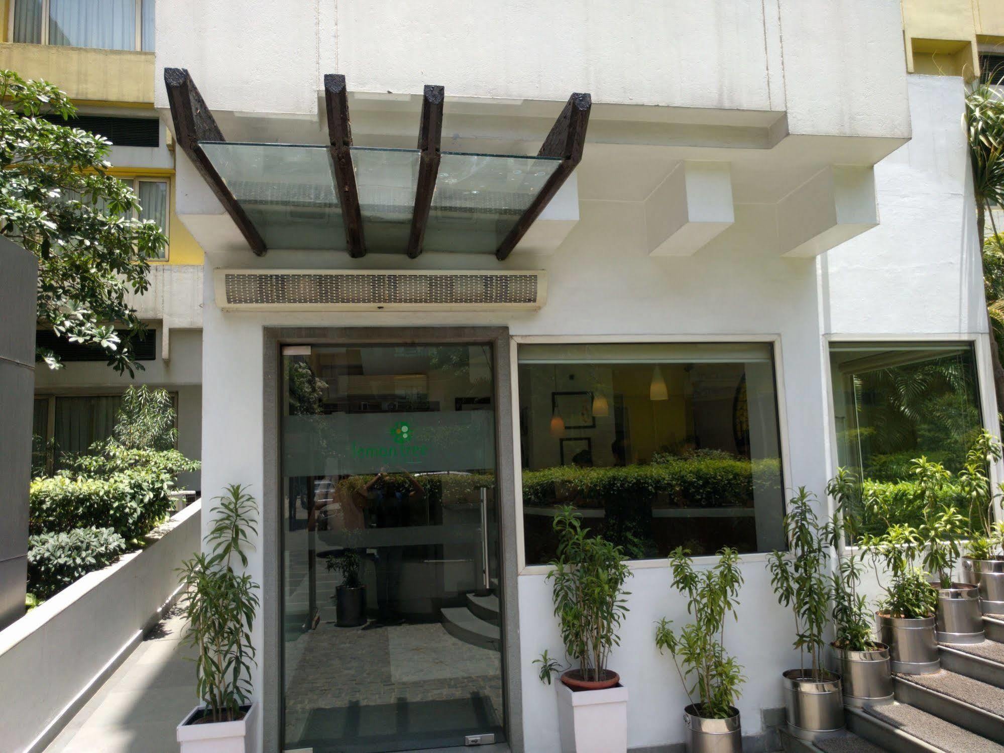 Lemon Tree Hotel, Udyog Vihar, Gurugram Gurgaon Extérieur photo