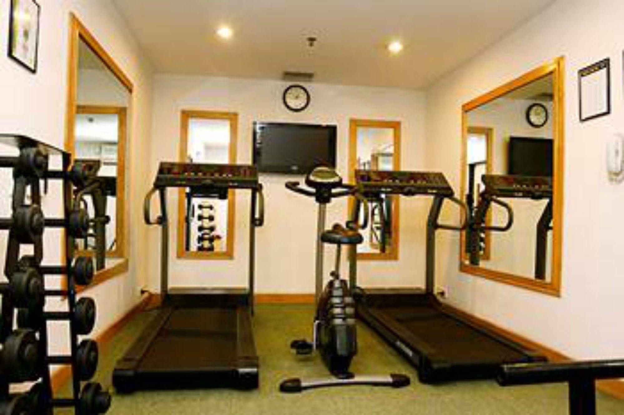 Lemon Tree Hotel, Udyog Vihar, Gurugram Gurgaon Extérieur photo